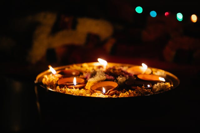 Understanding the  Influence of New Moon on Diwali.